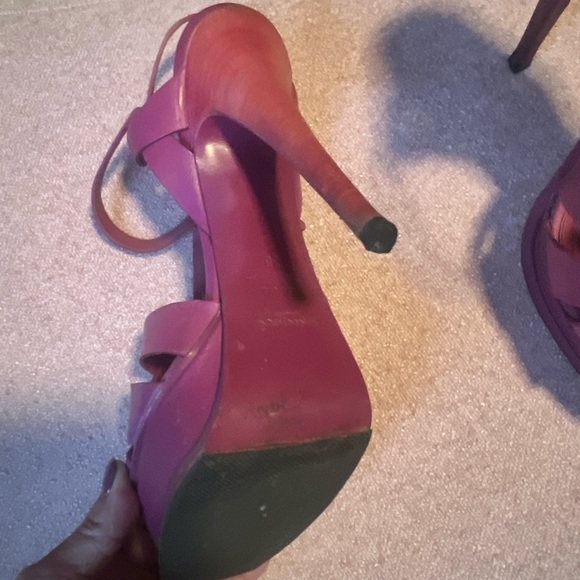 Ysl pre loved tributes color magenta! Size 38 - Picture 3 of 10